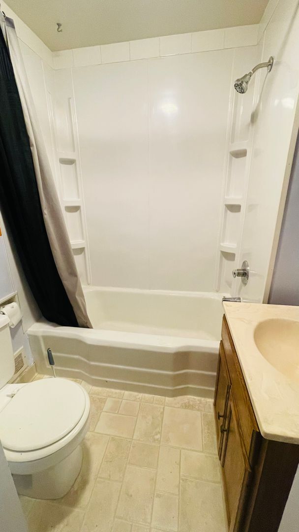 Photo - Beautiful 3 Bedroom 2 Bathroom House