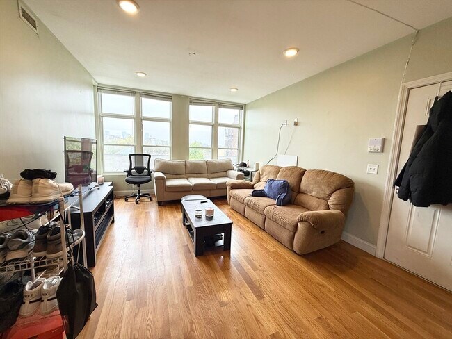 Photo - 299 Dudley St Unit 7