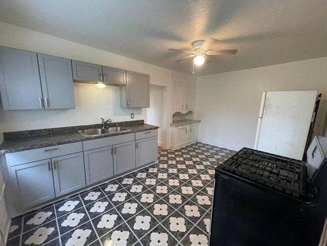 Photo - 1 BED 1 BATH DUPLEX FOR LEASE AVAILABLE July 1!