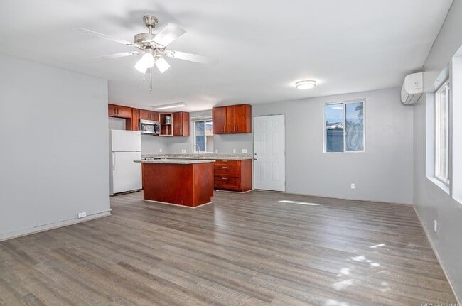 Building Photo - Incredible Opportunity to live by the BEACH!