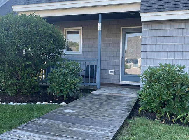 Photo - 146 W Grand Ave