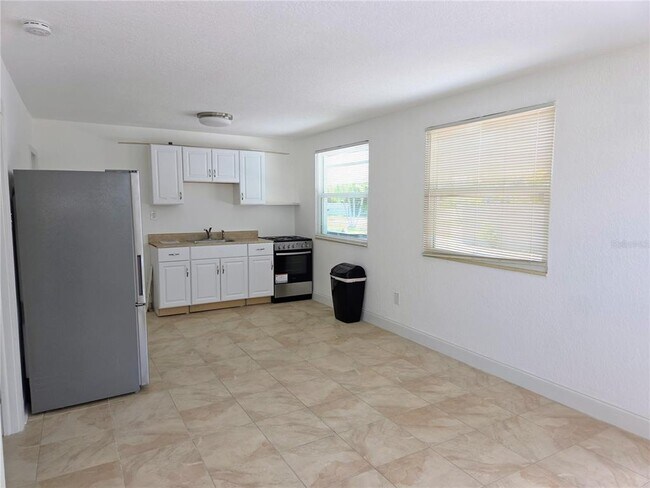 Photo - 6931 Hibiscus Ave S