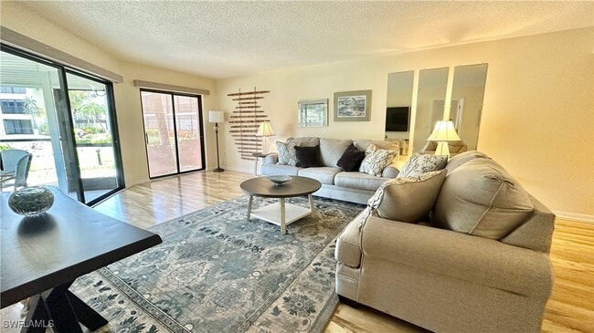 Photo - 6979 Winkler Rd Unidad 117