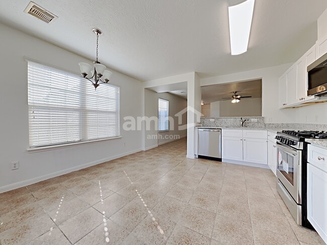 Photo - 3402 Legends Garden Dr