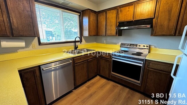 Photo - Country Living in Canby - 3 BD | 2 BA Home