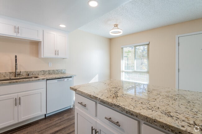 1BR, 1BA (floorplan A) - 750SF - Marconi Gardens East