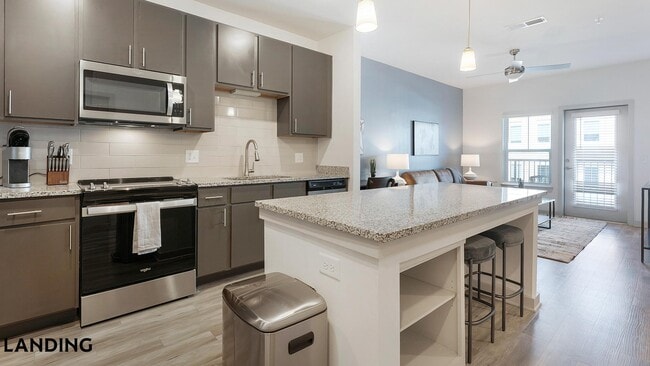 Photo - 6000 Front St Unidad 4303