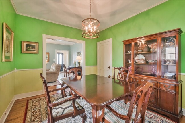 Photo - 802 S Day St