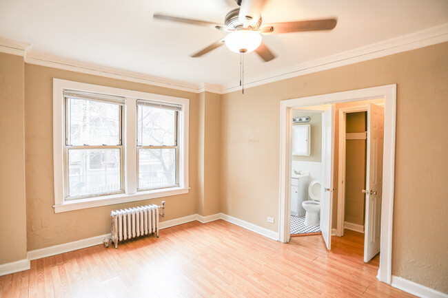 930 W Eastwood Ave Unit 203