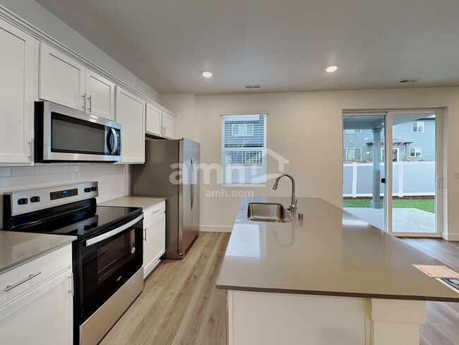 Photo - 4952 85th Dr NE