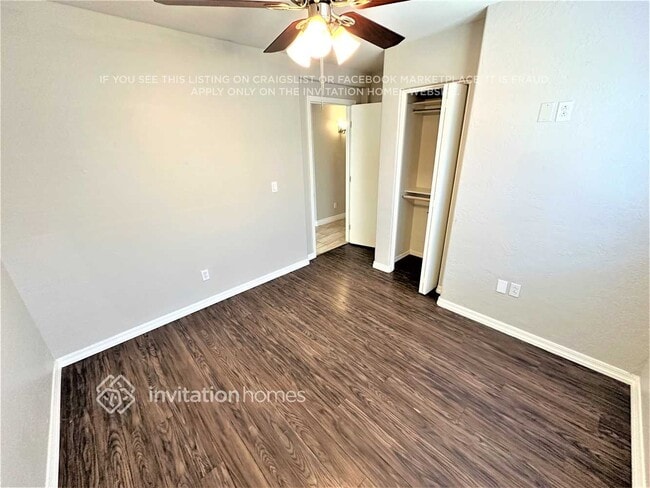 Photo - 25541 W Pioneer St