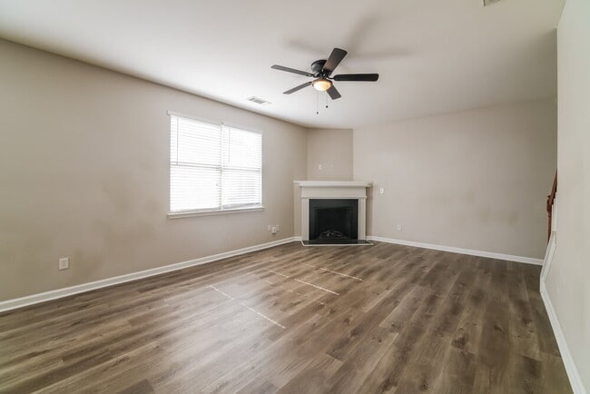 Photo - 3732 Humber Ct