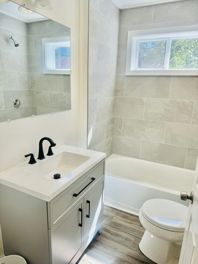 Photo - 74 Vernon St Unit 1