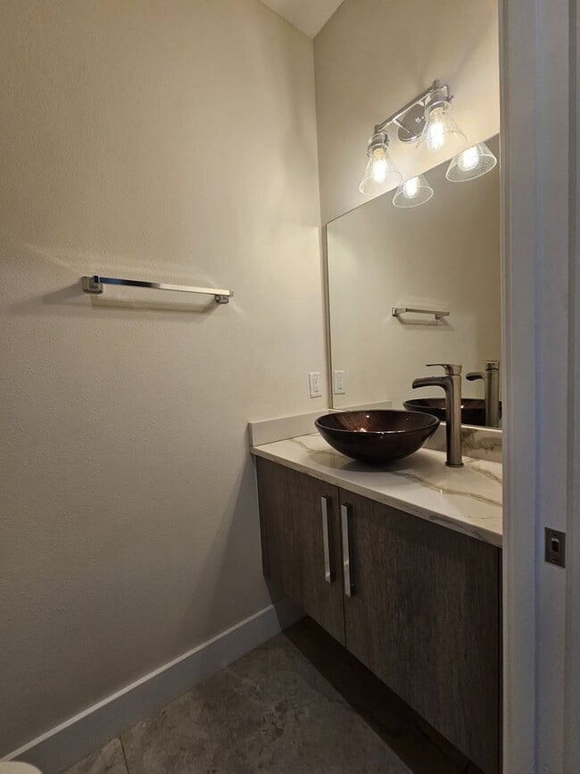 Photo - Spacious 4/2.5 Home