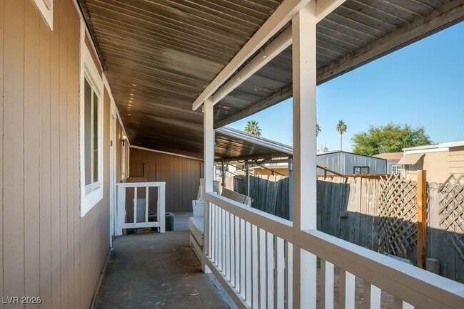 Photo - 2879 Green Tree Ave