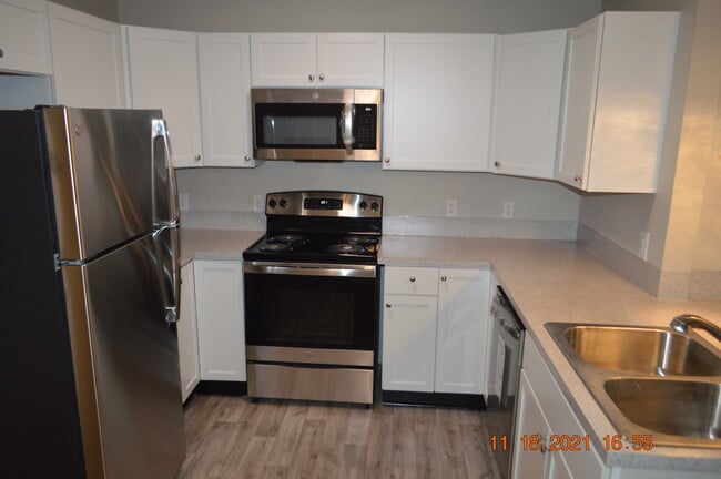 Photo - 2641 Orchid Ave