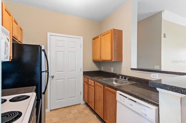 Photo - 4802 51st St W Unit 1311