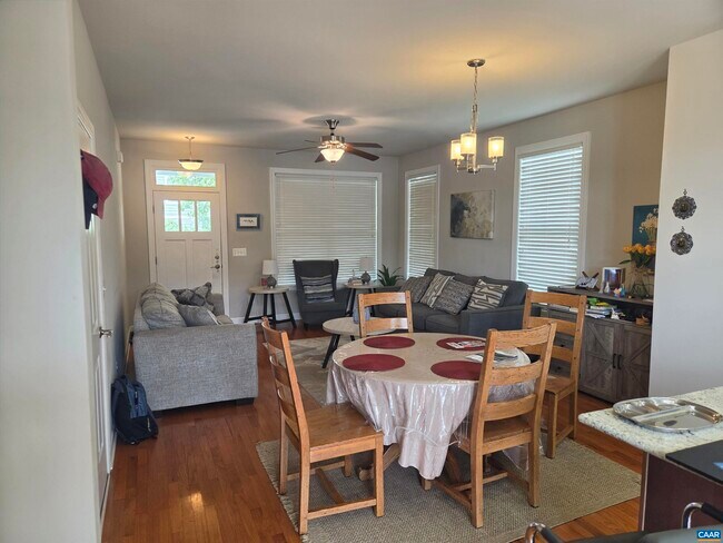 Photo - 2441 Winthrop Dr