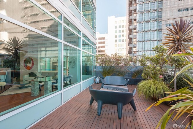 Photo - 1160 Mission St