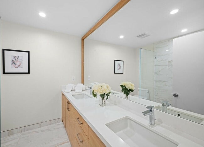 Photo - 266 S Madison Ave