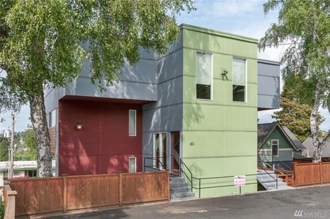 Building Photo - Beautiful Queen Anne Updated 1bd Bath clos... Rental