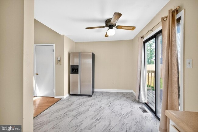 Photo - 308 Skeet Ave