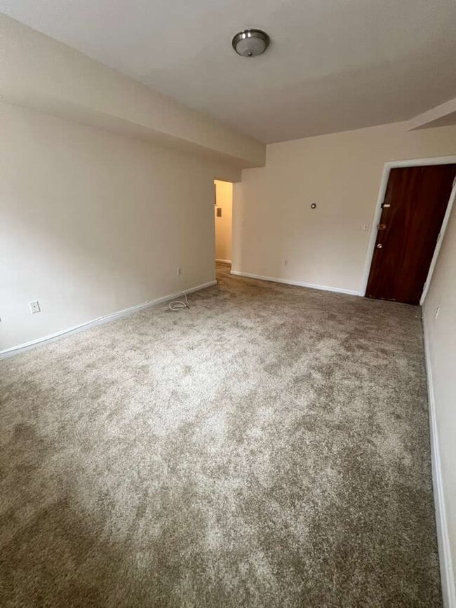 Building Photo - 17 Green St Unit B1 Rental
