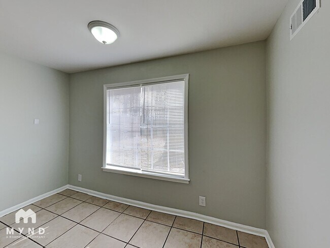 Photo - 3281 Whitney Ave