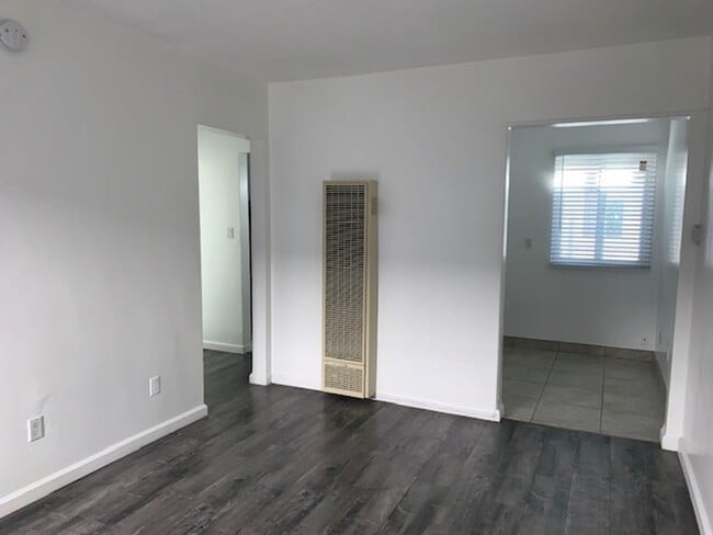 Photo - Felton Apts.