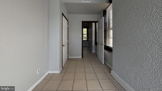 Photo - 363 E Chelten Ave Unidad 2