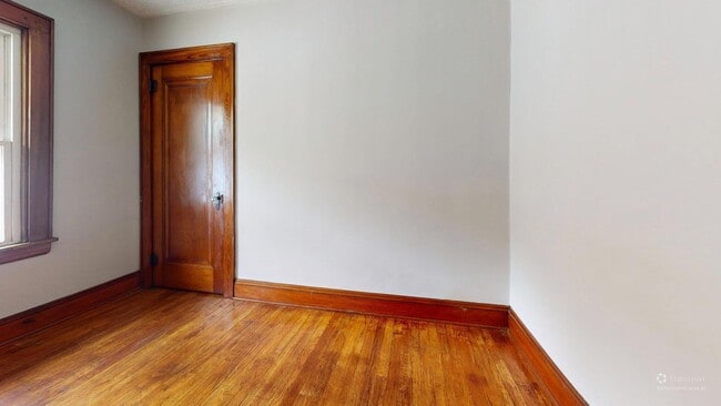 Photo - 687 Merton Ave