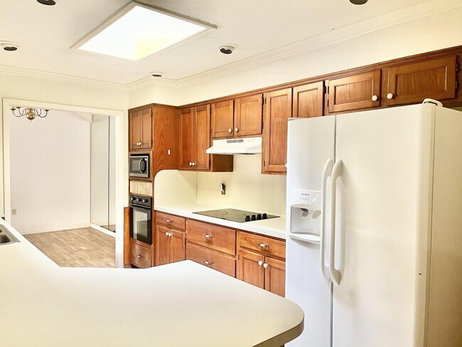 Photo - 145 Croydon Ave