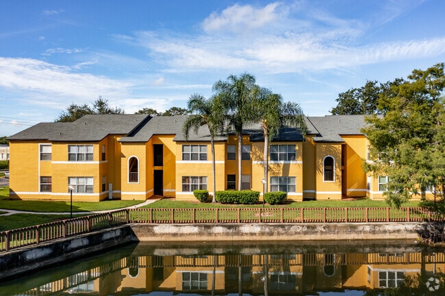 5749 Gatlin Ave Orlando, FL, 32822 - Venetian Place Condos
