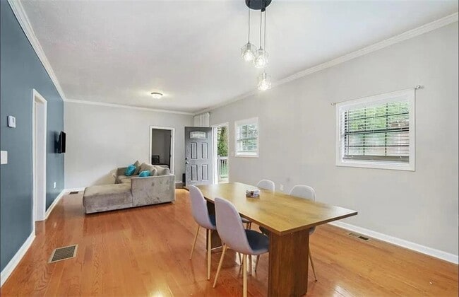 Photo - 411 Dorsey Rd