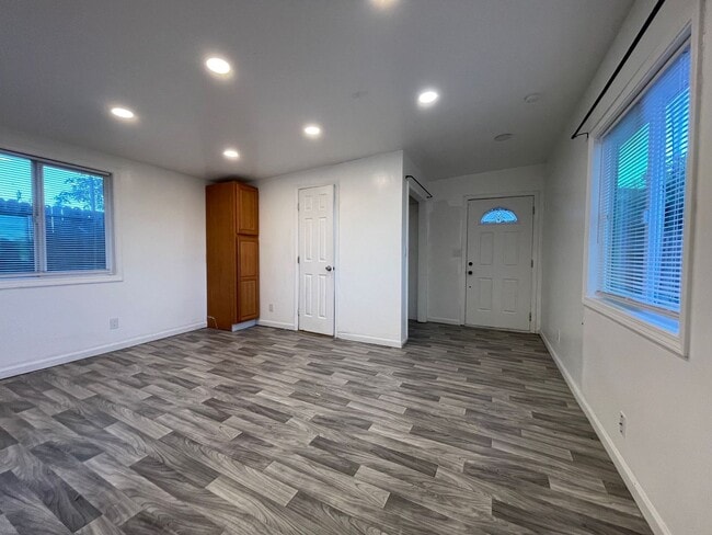 Photo - Lovely 2 Bedroom Downtown Antioch Unit A