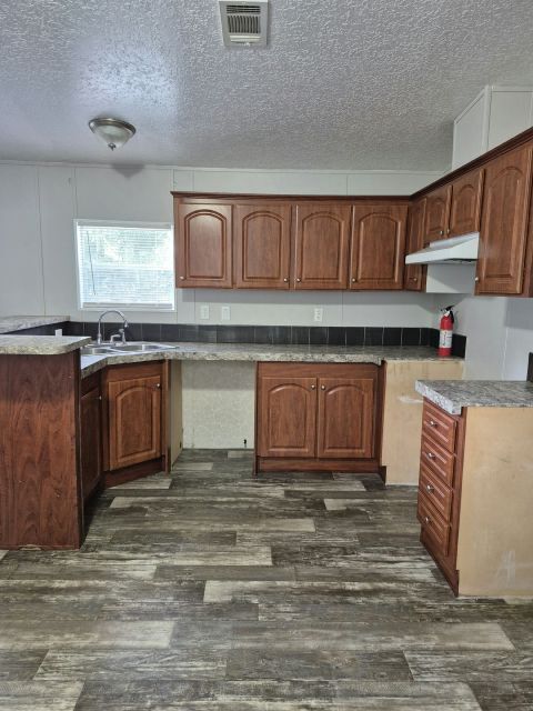 Building Photo - 503 De Resine Carre St Rental