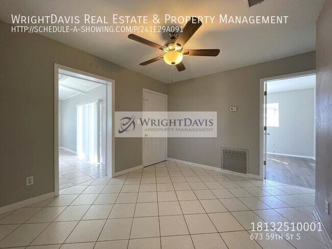 Photo - 673 59th St S