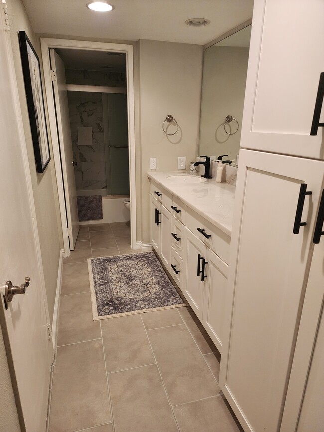 Photo - 1050 E Ramon Rd Unidad Will Advise