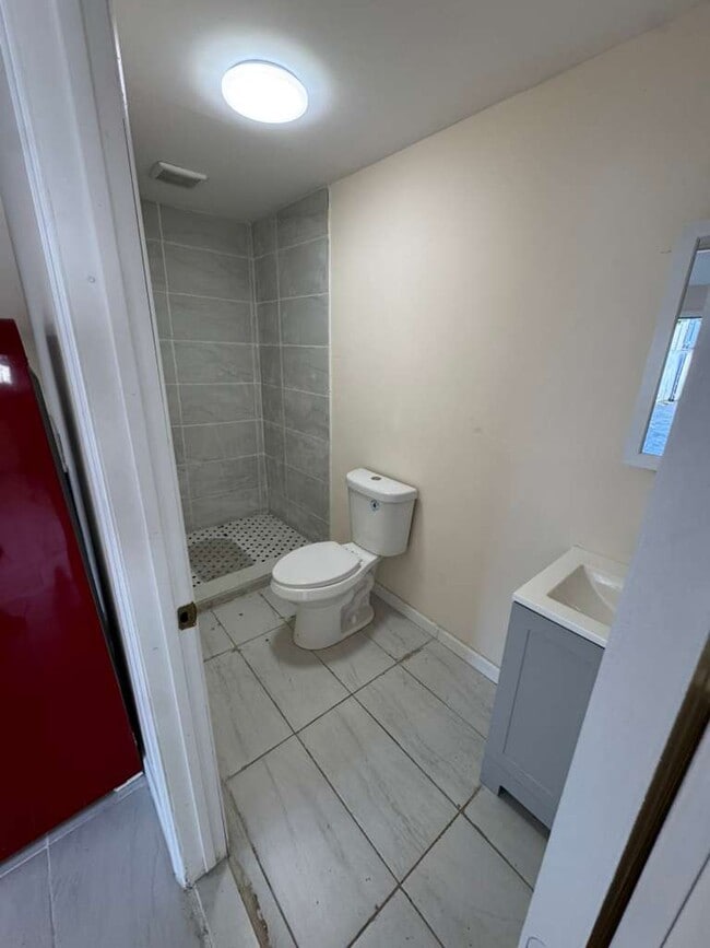 Renovated Bathroom - 383 Dakota St