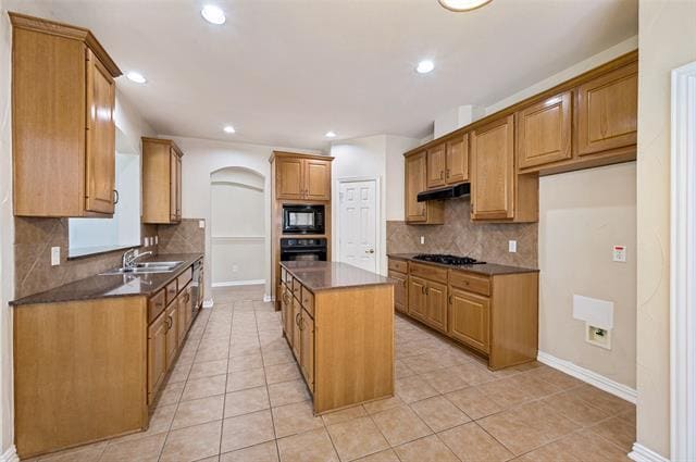 3621 Nandina Dr