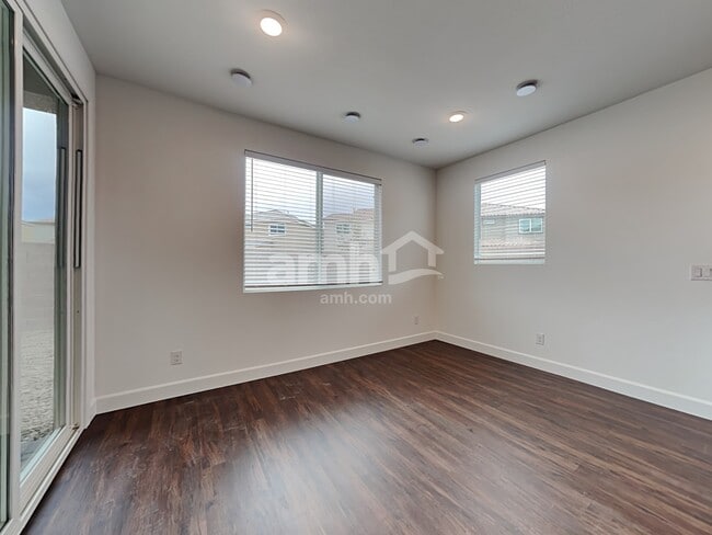 2738 Stormy Star Ave