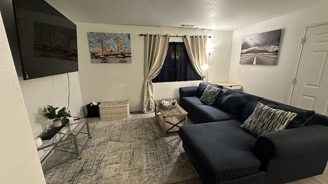 Building Photo - 1503 El Monte Ave Unit 1