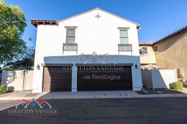 Photo - 829 S Huish Dr