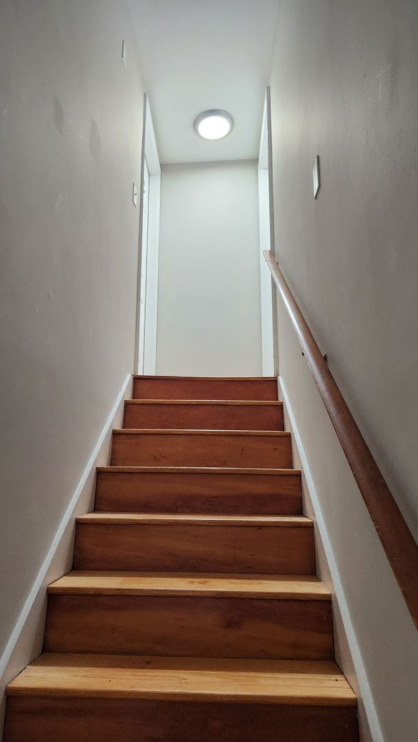 Cozy Apartment in the Heart of Old Town! Unit B Condo for Rent in