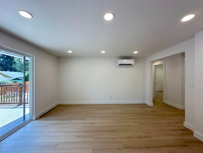 Photo - 8617 NW 4th Ave