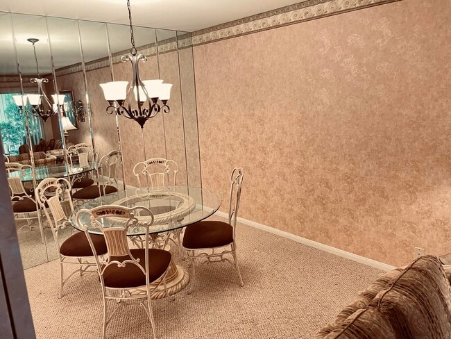 Photo - 2812 N Auburn Ct Unidad 107