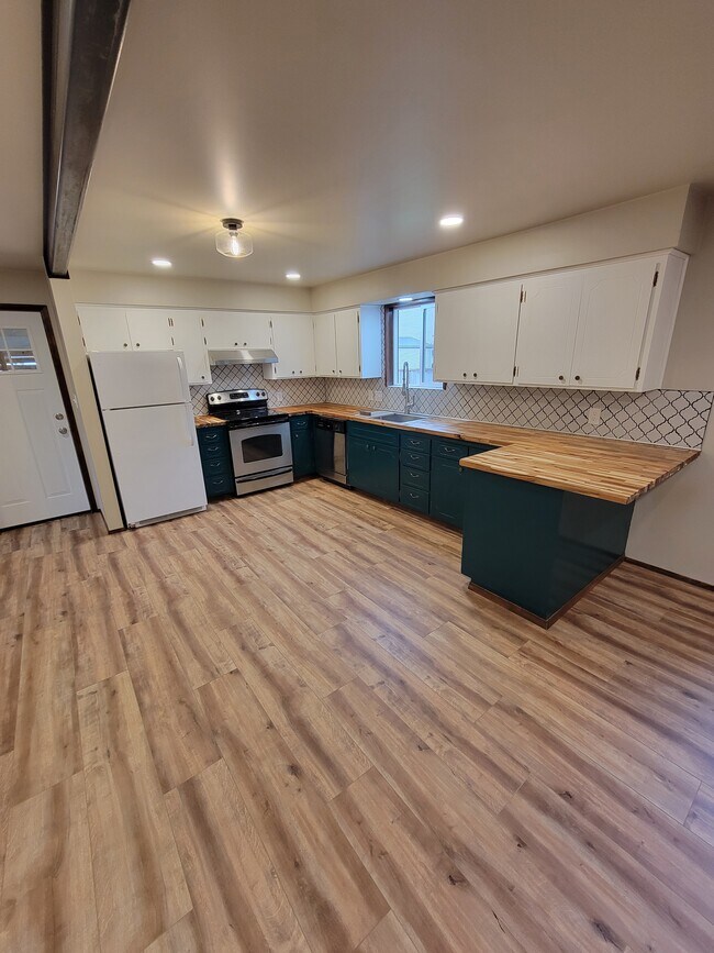 Photo - 2504 167th Pl SE Unit B