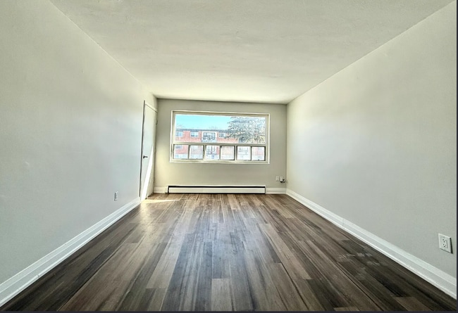 Photo - UPDATED 2BD APARTMENT ON LORNE AVE Unité 3