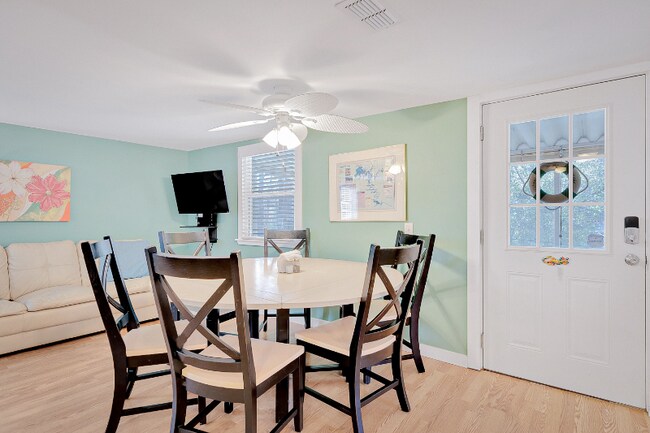 Photo - 3745 Holmes Creek Rd