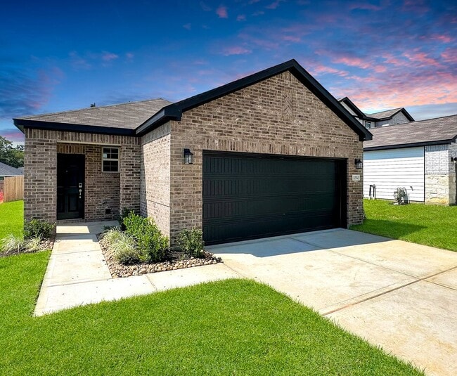 Building Photo - Brand new! Modern 3-Bedroom with Open-Conc... Rental